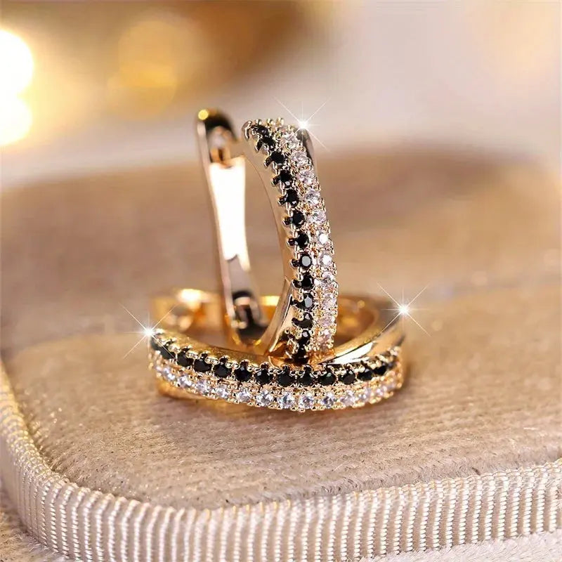 Hot Selling Trendy Crystal Earrings For Women Black And White Zircon Alfa fammily store