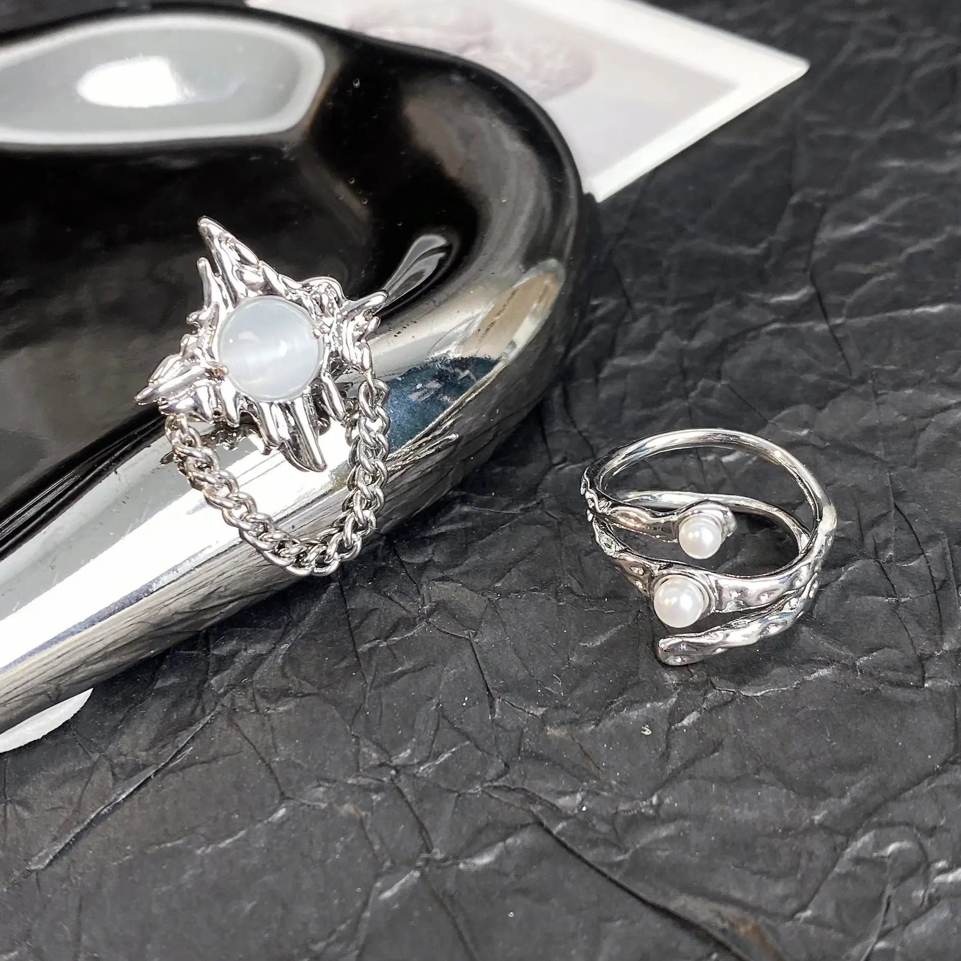 Vintage Irregular Pearl Open Ring for Women Men Punk Gothic Sliver Alfa fammily store